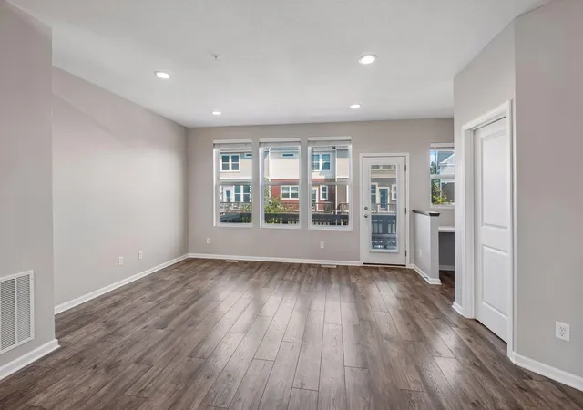 Photo 4 of Single family home for sale at 5202 Hampton St NE, Prior Lake, MN 55372 | MLS# 7140205 | Listing updated on 2026-10-03