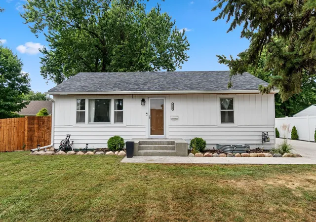 Photo 2 of Single family home for sale at 8306 18th Avenue S, Minneapolis, MN 55425 | MLS# 7140217 | Listing updated on 2026-10-03