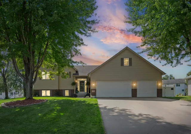 Photo 1 of Single family home for sale at 9508 204th Street W, Lakeville, MN 55044 | MLS# 7140218 | Listing updated on 2026-09-20