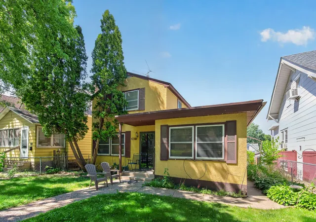 Photo 2 of Multi family home for sale at 813 Minnehaha Ave W, Saint Paul, MN 55104 | MLS# 7140228 | Listing updated on 2026-09-22