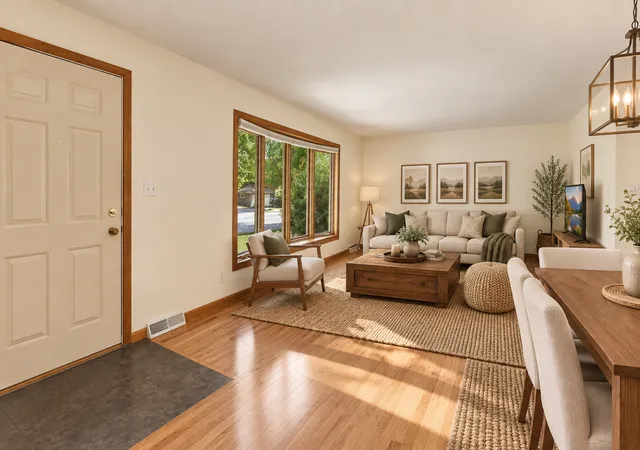 Photo 4 of Single family home for sale at 16403 Seymour Dr, Minnetonka, MN 55345 | MLS# 7140232 | Listing updated on 2026-09-14