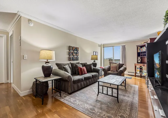 Photo 2 of Condo for sale at 2800 W 44th Street #603, Minneapolis, MN 55410 | MLS# 7140243 | Listing updated on 2026-09-30