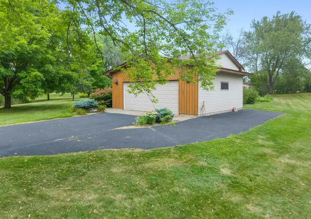 Photo 3 of Single family home for sale at 7330 208th Street N, Forest Lake, MN 55025 | MLS# 7140268 | Listing updated on 2026-10-04