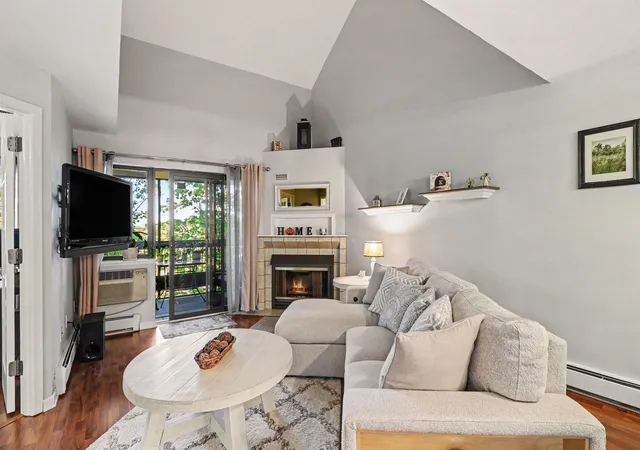 Photo 4 of Condo for sale at 7601 Edinborough Way #6308, Minneapolis, MN 55435 | MLS# 7140271 | Listing updated on 2026-09-20