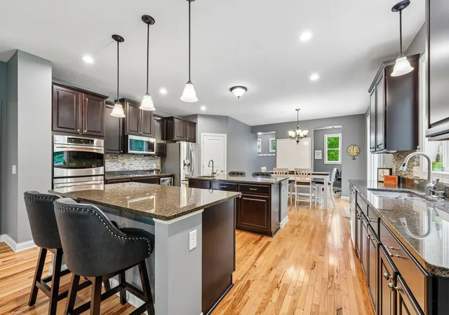 Photo 4 of Single family home for sale at 3350 Malcom Ct SW, Prior Lake, MN 55372 | MLS# 7140281 | Listing updated on 2026-10-07