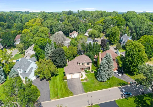 Photo 3 of Single family home for sale at 14178 Mccoy Ct, Eden Prairie, MN 55347 | MLS# 7140342 | Listing updated on 2026-09-20