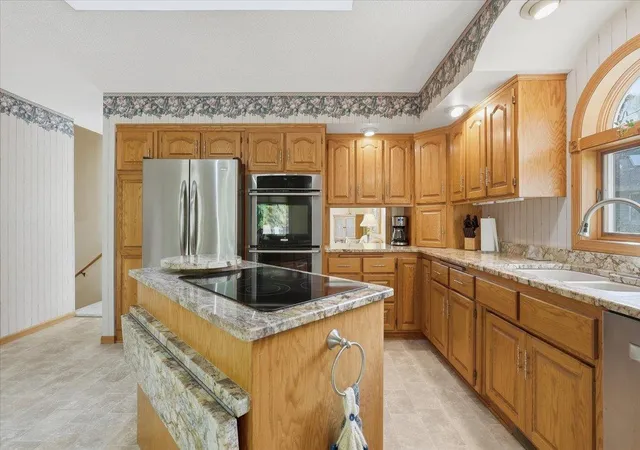 Photo 2 of Single family home for sale at 1579 Mary St N, Saint Paul, MN 55119 | MLS# 7140383 | Listing updated on 2026-09-17