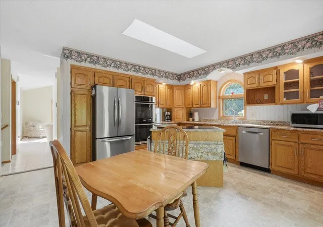 Photo 3 of Single family home for sale at 1579 Mary St N, Saint Paul, MN 55119 | MLS# 7140383 | Listing updated on 2026-09-17