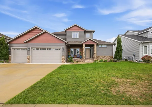 Photo 2 of Single family home for sale at 2815 Pyle Ln E, West Fargo, ND 58078 | MLS# 7140394 | Listing updated on 2026-10-05