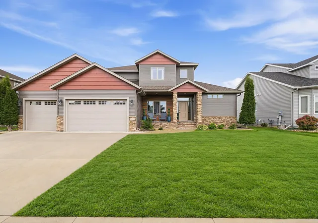Photo 3 of Single family home for sale at 2815 Pyle Ln E, West Fargo, ND 58078 | MLS# 7140394 | Listing updated on 2026-10-28