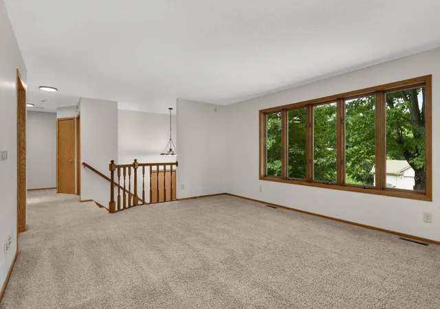 Photo 3 of Sale Pending at 2064 Pin Oak Dr, Saint Paul, MN 55122 | MLS# 7140418 | Listing updated on 2026-09-20