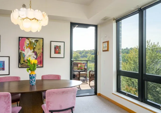 Photo 4 of Condo for sale at 284 Spring St #305, Saint Paul, MN 55102 | MLS# 7140426 | Listing updated on 2026-09-17