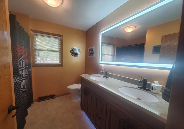 Photo 4 of Single family home for sale at 610 7th Street N, New Ulm, MN 56073 | MLS# 7140435 | Listing updated on 2026-09-22