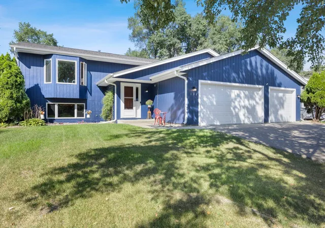 Photo 1 of Single family home for sale at 132 Stuart Dr, Jordan, MN 55352 | MLS# 7140444 | Listing updated on 2026-09-28