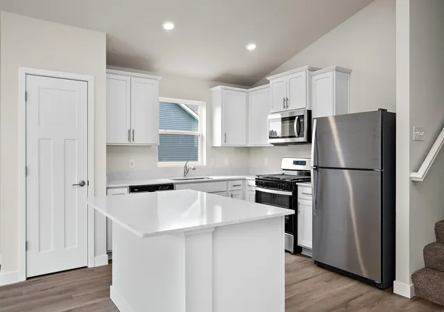 Photo 3 of Single family home for sale at 906 Spruce Cir N, Cambridge, MN 55008 | MLS# 7140463 | Listing updated on 2026-09-17