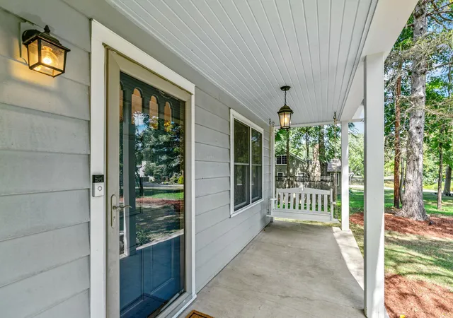 Photo 3 of Sale Pending at 3540 Plymouth Rd, Hopkins, MN 55305 | MLS# 7140474 | Listing updated on 2026-10-19