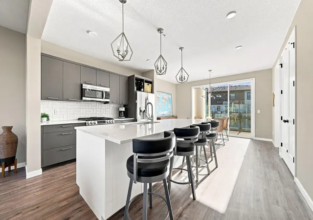 Photo 2 of Single family home for sale at 16060 Eagleview Dr, Lakeville, MN 55044 | MLS# 7140527 | Listing updated on 2026-09-15