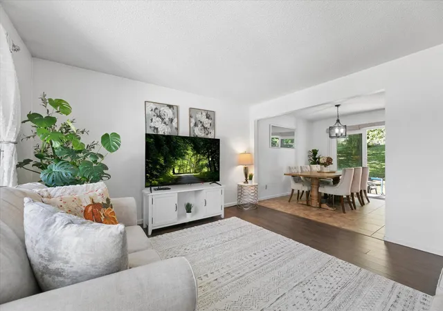 Photo 3 of Single family home for sale at 6242 Whispering Oaks Dr, Eden Prairie, MN 55346 | MLS# 7140537 | Listing updated on 2026-10-06