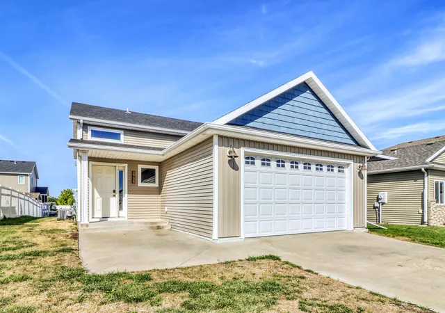 Photo 2 of Sale Pending at 5739 61st Street S, Fargo, ND 58104 | MLS# 7140539 | Listing updated on 2026-10-12