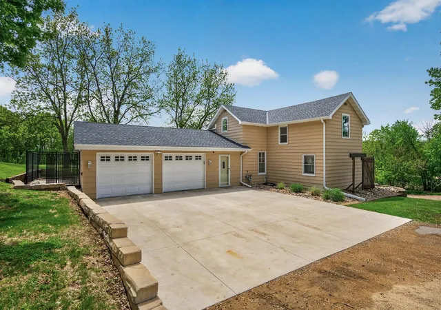 Photo 3 of Sale Pending at 109 Lydia Rd, Jordan, MN 55352 | MLS# 7140578 | Listing updated on 2026-09-27