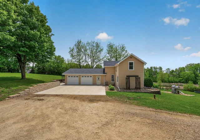 Photo 3 of Sale Pending at 109 Lydia Rd, Jordan, MN 55352 | MLS# 7140578 | Listing updated on 2026-09-27