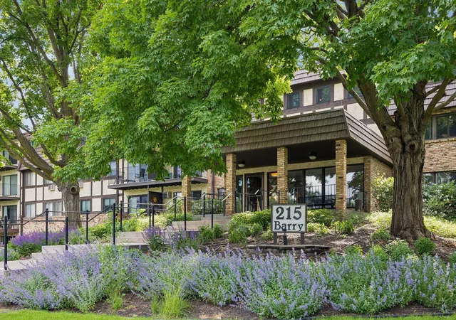 Condo for sale at 215 Barry Ave S #217, Wayzata, MN 55391 | MLS# 7140579
