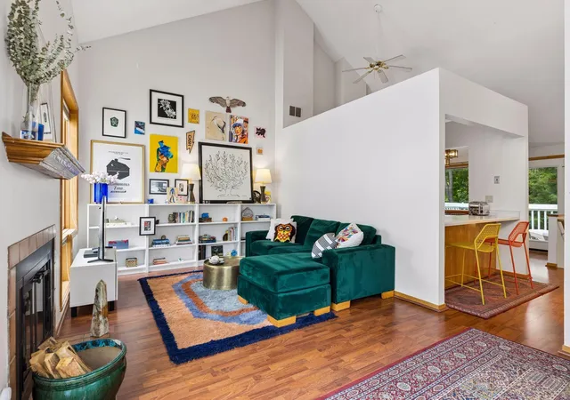 Photo 2 of Condo for sale at 3008 Lake Shore Dr, Minneapolis, MN 55416 | MLS# 7140603 | Listing updated on 2026-09-18