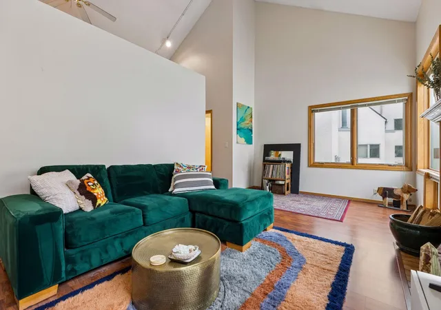 Photo 3 of Condo for sale at 3008 Lake Shore Dr, Minneapolis, MN 55416 | MLS# 7140603 | Listing updated on 2026-09-18