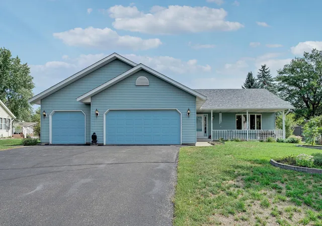 Photo 1 of Single family home for sale at 43 Jefferson Ct, Hastings, MN 55033 | MLS# 7140608 | Listing updated on 2026-09-15