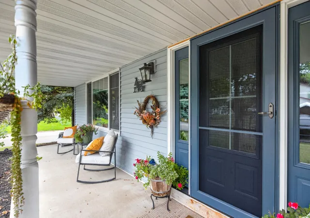 Photo 3 of Sale Pending at 2347 Heath Ave N, Saint Paul, MN 55128 | MLS# 7140622 | Listing updated on 2026-10-08