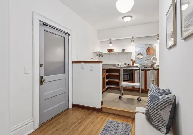 Photo 4 of Condo for sale at 1204 Harmon Pl #24, Minneapolis, MN 55403 | MLS# 7140665 | Listing updated on 2026-09-13
