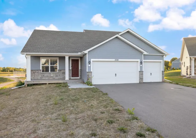Photo 1 of Single family home for sale at 5124 Mustang Cir, Saint Paul, MN 55129 | MLS# 7140688 | Listing updated on 2026-10-05