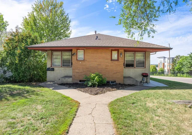 Photo 3 of House for sale at 4656 Polk St NE, Minneapolis, MN 55421 | MLS# 7140735 | Listing updated on 2026-09-22
