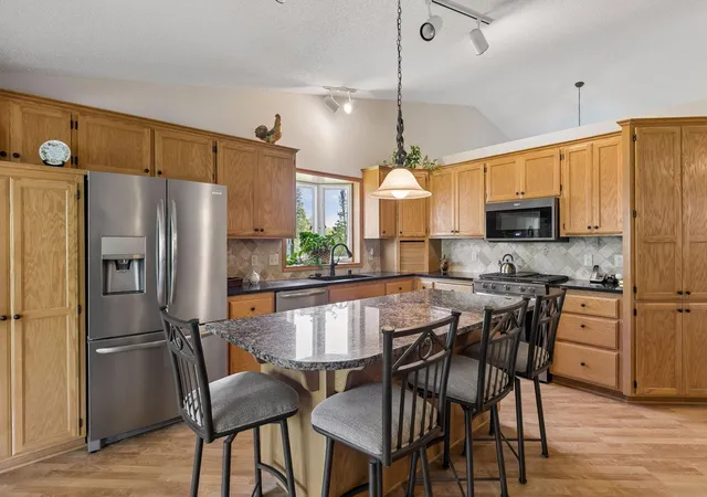 Photo 2 of Single family home for sale at 13323 Glenhaven Ct, Saint Paul, MN 55124 | MLS# 7140780 | Listing updated on 2026-10-02