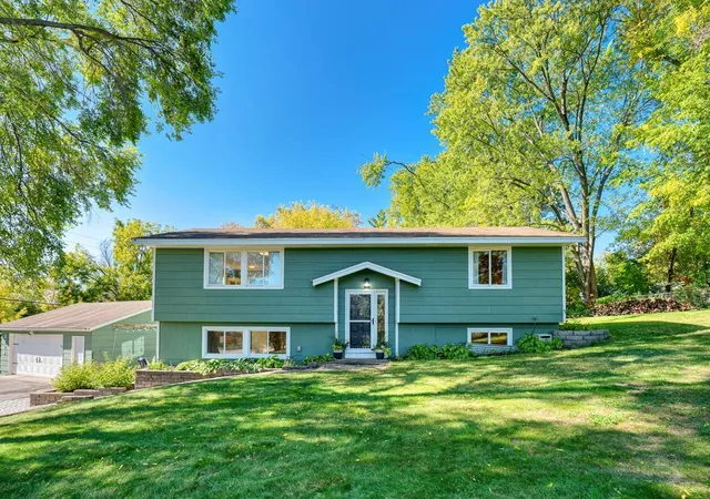 Photo 3 of Single family home for sale at 2505 Kilmer Ln N, Minneapolis, MN 55441 | MLS# 7140787 | Listing updated on 2026-10-20