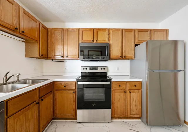 Photo 4 of Single family home for sale at 11240 Providence Ln, Eden Prairie, MN 55344 | MLS# 7140803 | Listing updated on 2026-10-09