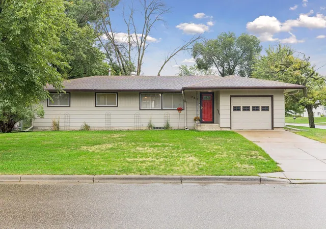 Photo 1 of Single family home for sale at 752 South St, Anoka, MN 55303 | MLS# 7140828 | Listing updated on 2026-10-05