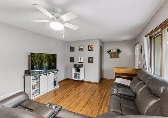 Photo 2 of Single family home for sale at 752 South St, Anoka, MN 55303 | MLS# 7140828 | Listing updated on 2026-10-05