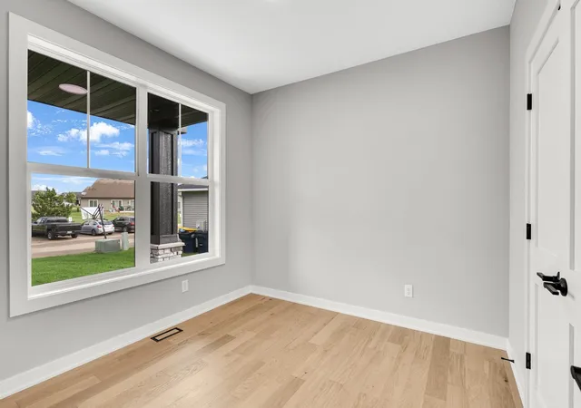 Photo 4 of Single family home for sale at 9785 Pinehurst Dr, Elko New Market, MN 55020 | MLS# 7140899 | Listing updated on 2026-09-18
