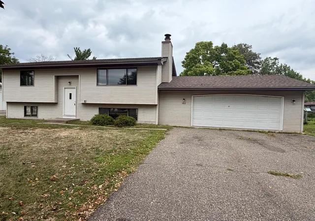 Photo 2 of Single family home for sale at 1612 69th Avenue N, Minneapolis, MN 55430 | MLS# 7140914 | Listing updated on 2026-09-19