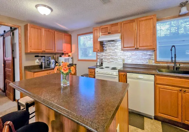 Photo 3 of Single family home for sale at 1180 Malone Park Rd, Isle, MN 56342 | MLS# 7140957 | Listing updated on 2026-10-08