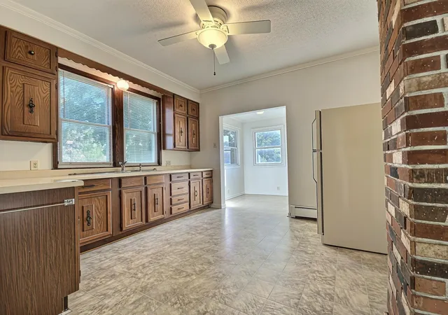Photo 4 of Single family home for sale at 229 S Elm St, Fairmont, MN 56031 | MLS# 7140995 | Listing updated on 2026-09-22