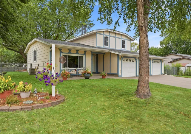 Photo 1 of Single family home for sale at 17125 Foliage Ave, Farmington, MN 55024 | MLS# 7141003 | Listing updated on 2026-10-23