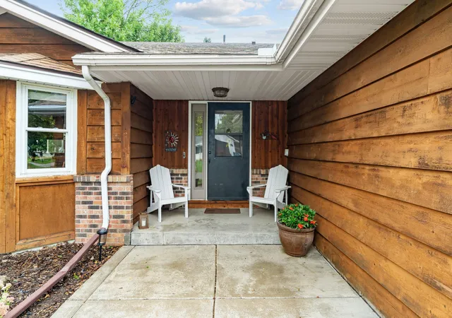 Photo 3 of Single family home for sale at 8989 Kirkwood Cir N, Maple Grove, MN 55369 | MLS# 7141004 | Listing updated on 2026-10-08