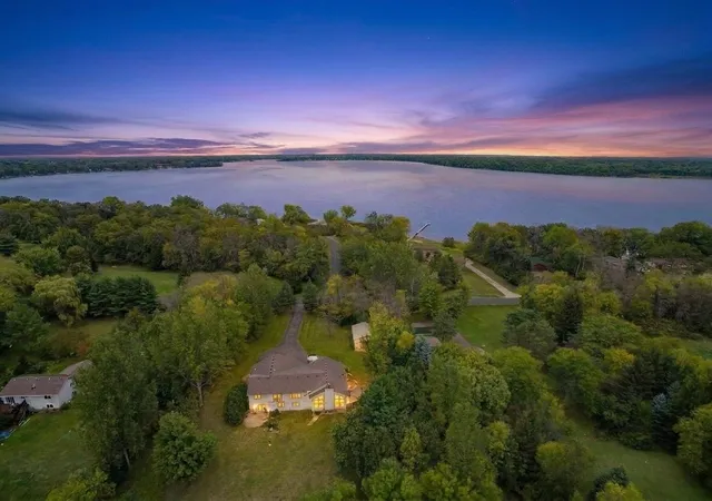 Photo 3 of Single family home for sale at 10243 John Trl, Chisago City, MN 55013 | MLS# 7141065 | Listing updated on 2026-10-03