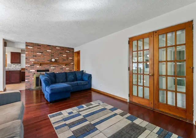 Photo 3 of Single family home for sale at 315 17th Avenue N, South Saint Paul, MN 55075 | MLS# 7141099 | Listing updated on 2026-09-12