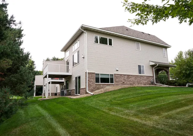 Photo 2 of Sale Pending at 3951 Raspberry Ridge Rd Nw, Prior Lake, MN 55372 | MLS# 7141101 | Listing updated on 2026-09-22