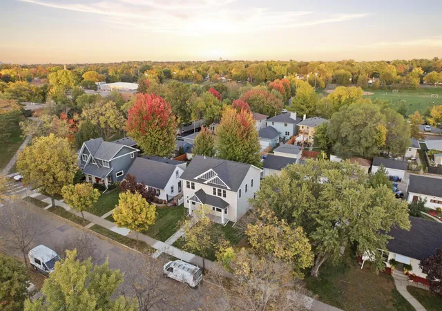 Photo 3 of Single family home for sale at 5709 Sheridan Ave S, Minneapolis, MN 55410 | MLS# 7141104 | Listing updated on 2026-10-10