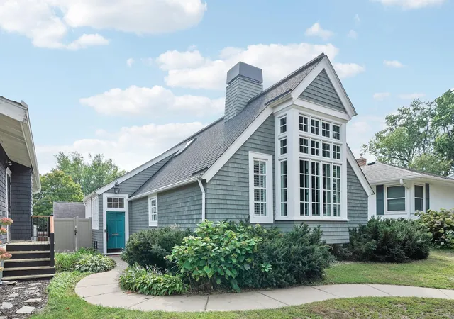 Photo 2 of Single family home for sale at 1170 Fairmount Ave, Saint Paul, MN 55105 | MLS# 7141132 | Listing updated on 2026-10-20
