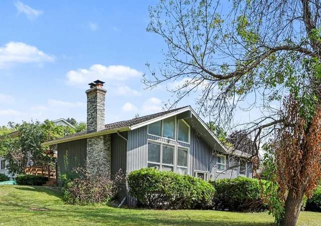 Photo 1 of Single family home for sale at 2405 Urbandale Ln N, Minneapolis, MN 55447 | MLS# 7141164 | Listing updated on 2026-10-01